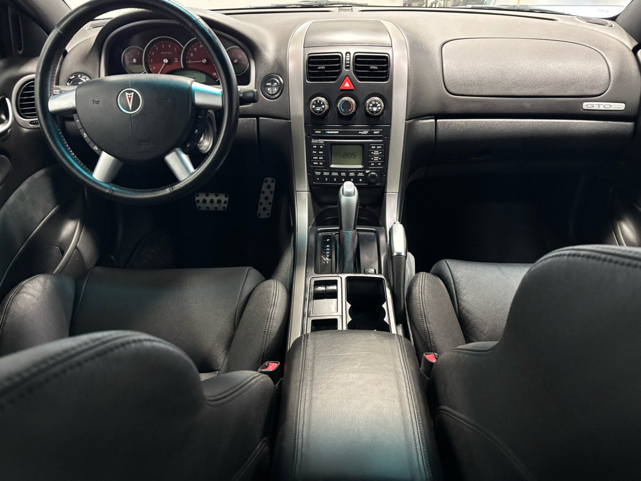 Used 2004 Pontiac GTO image 8