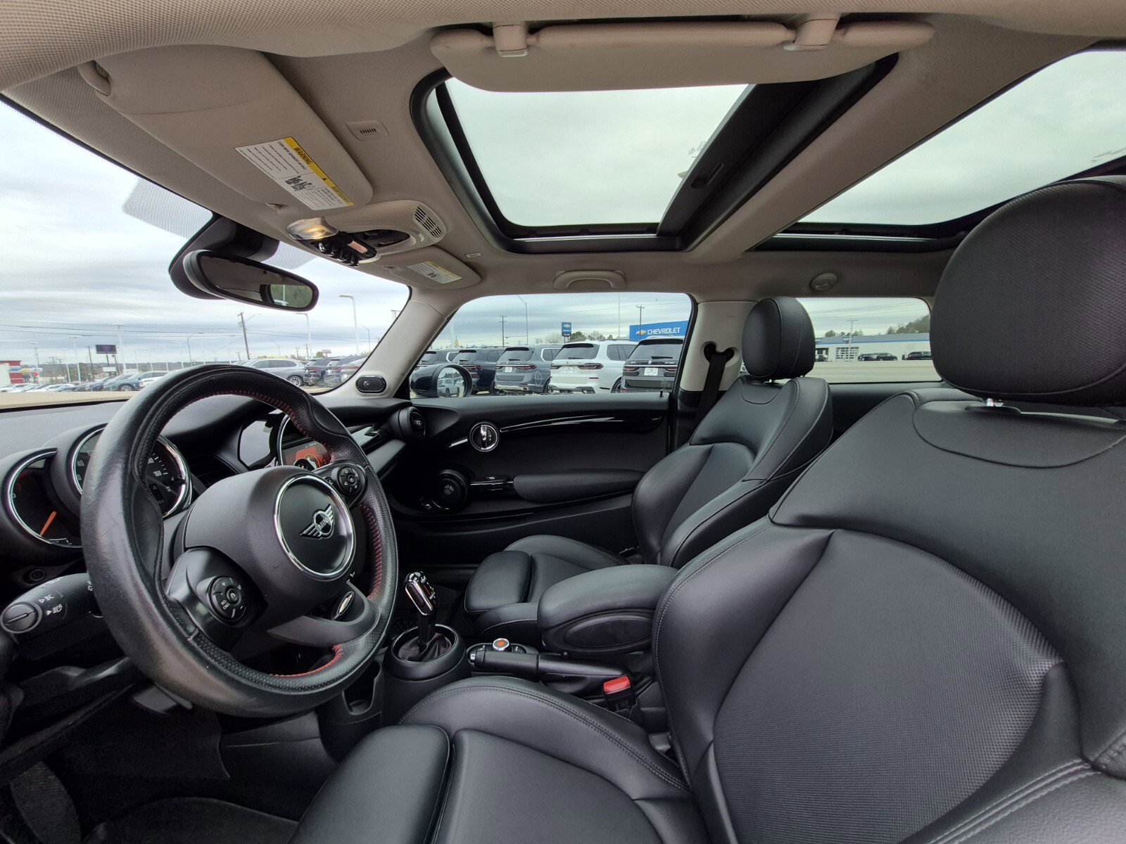 Used 2020 MINI Cooper S w/ Premium Package image 26