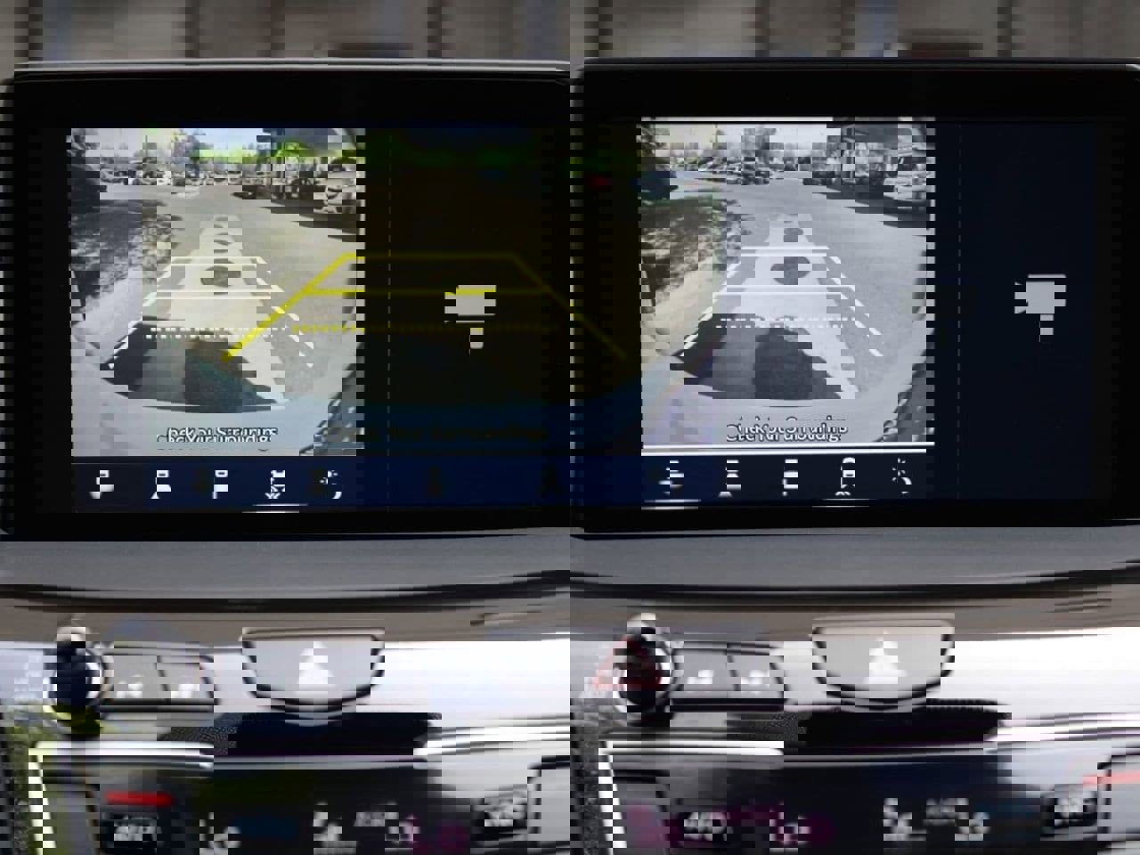 Used 2025 Acura RDX SH-AWD image 22