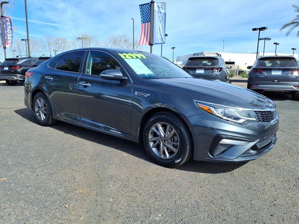Used 2020 Kia Optima LX image 3