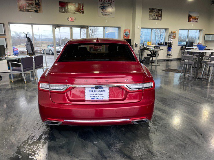 Used 2018 Lincoln Continental Premiere FWD image 7