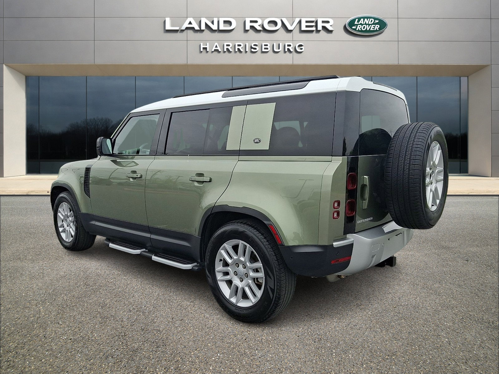 Used 2024 Land Rover Defender 110 S AWD/4WD image 2