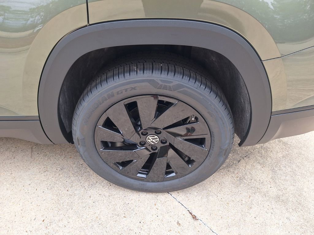 New 2026 Volkswagen Atlas SE image 26