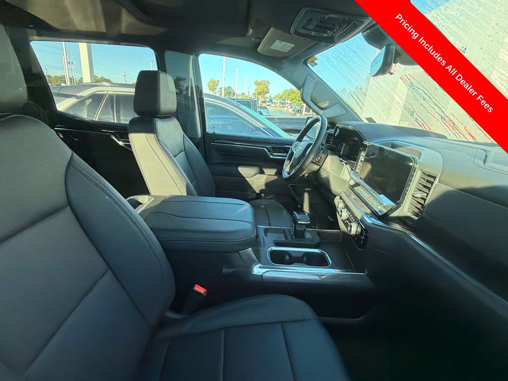 Used 2025 Chevrolet Silverado 1500 LTZ w/ Technology Package AWD/4WD image 3