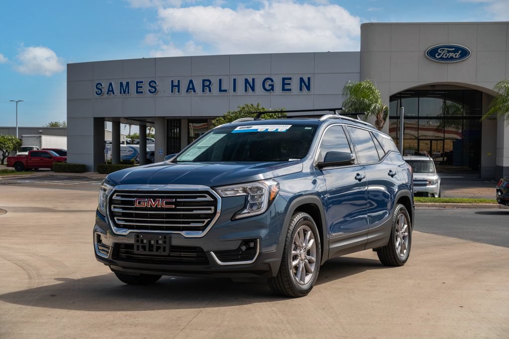 Used 2024 GMC Terrain SLT w/ Infotainment Package II FWD image 1