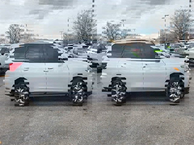 Used 2018 Nissan Pathfinder S image 3