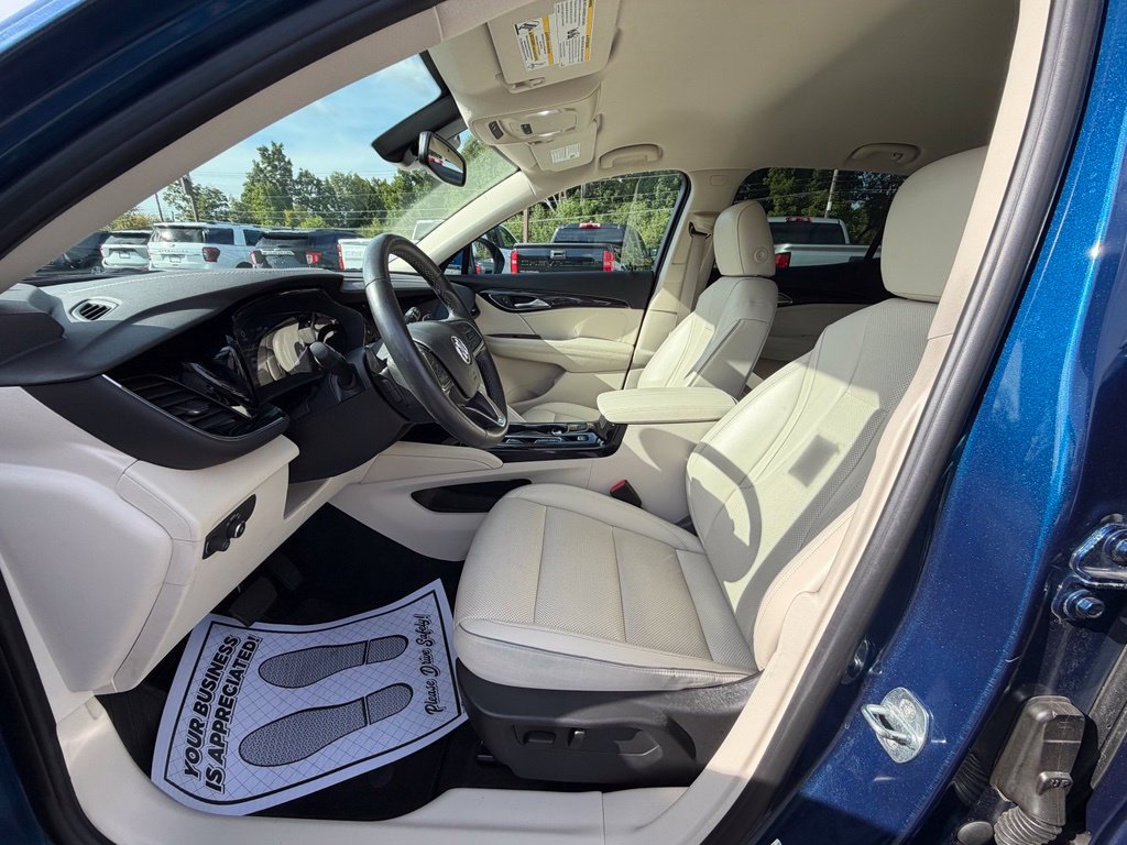 Used 2023 Buick Envision Essence AWD/4WD image 10
