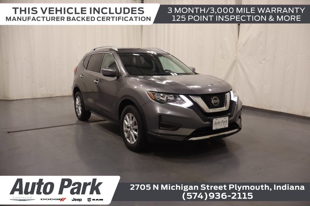 Used 2018 Nissan Rogue SV image 1