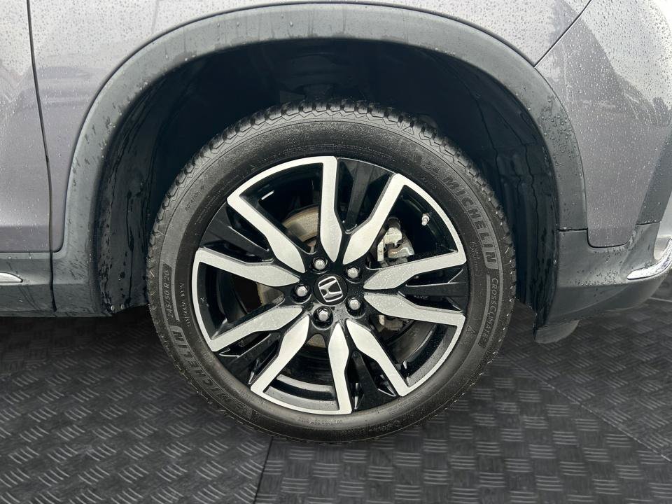Used 2021 Honda Pilot Touring image 29