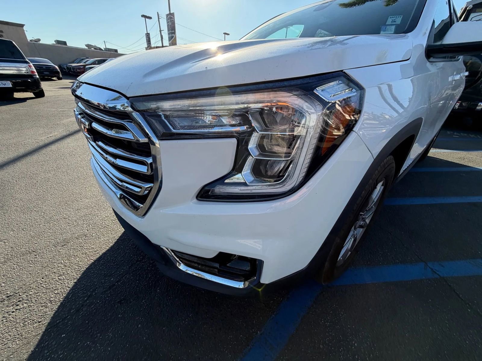 Used 2022 GMC Terrain SLT image 4