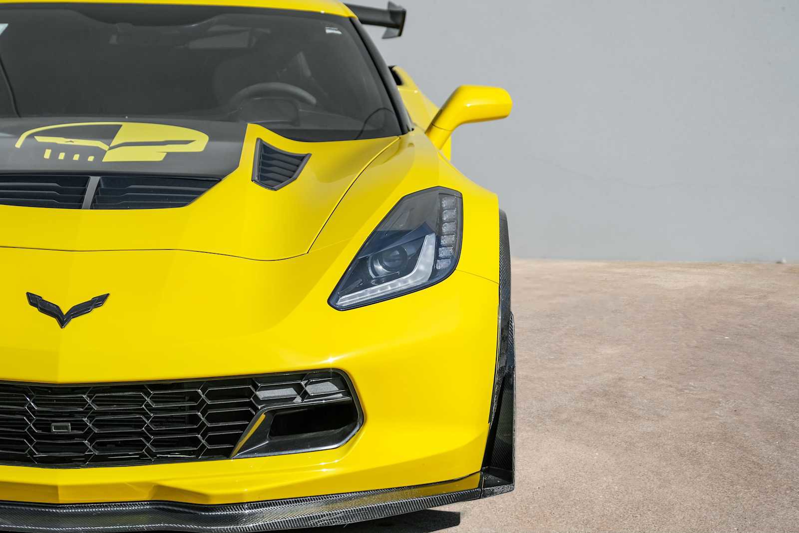 Used 2015 Chevrolet Corvette Z06 w/ 3LZ Preferred Equipment Group image 47