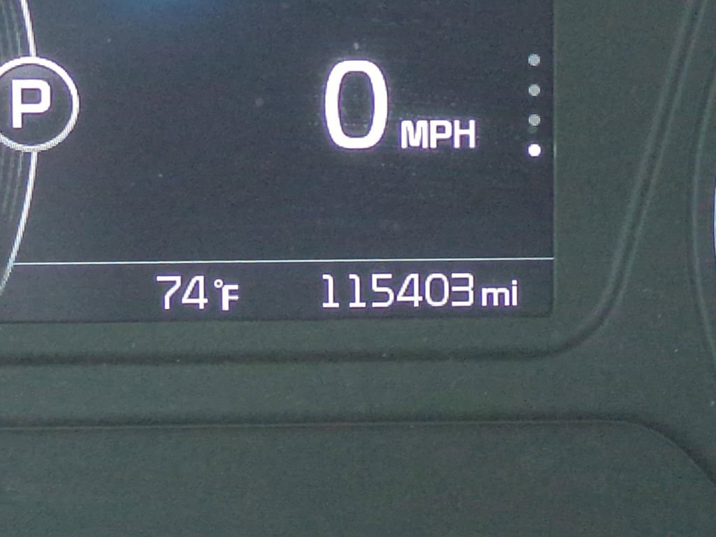 Used 2018 Kia Sorento L FWD image 25