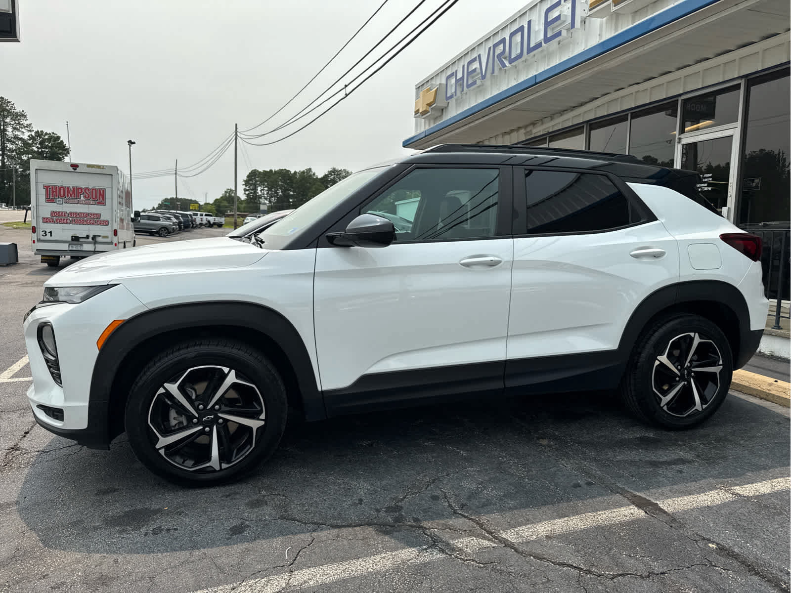 Used 2023 Chevrolet TrailBlazer RS w/ Sun and Liftgate Package AWD/4WD image 7