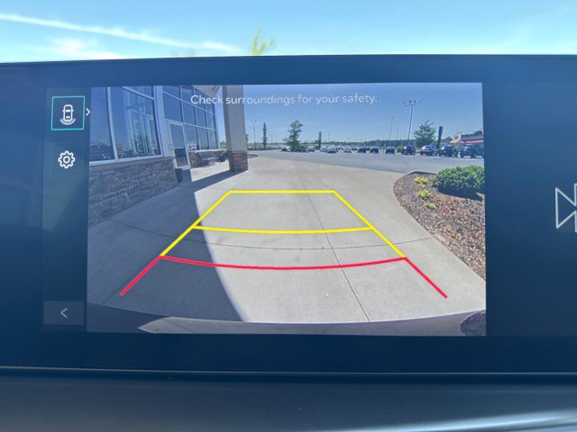 Used 2024 Kia Sorento LX FWD image 13