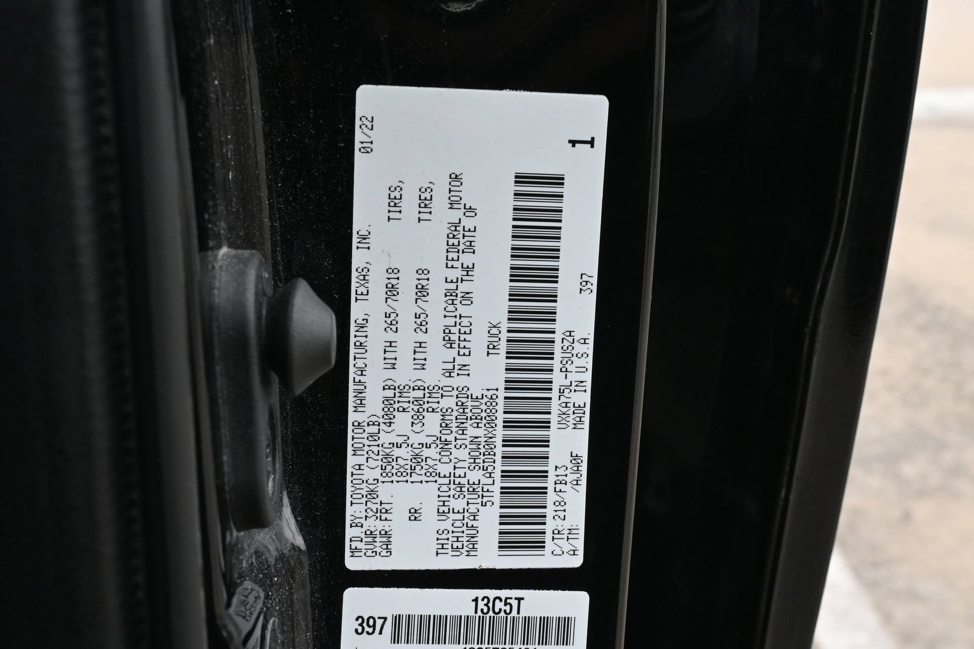 Used 2022 Toyota Tundra SR5 AWD/4WD image 28