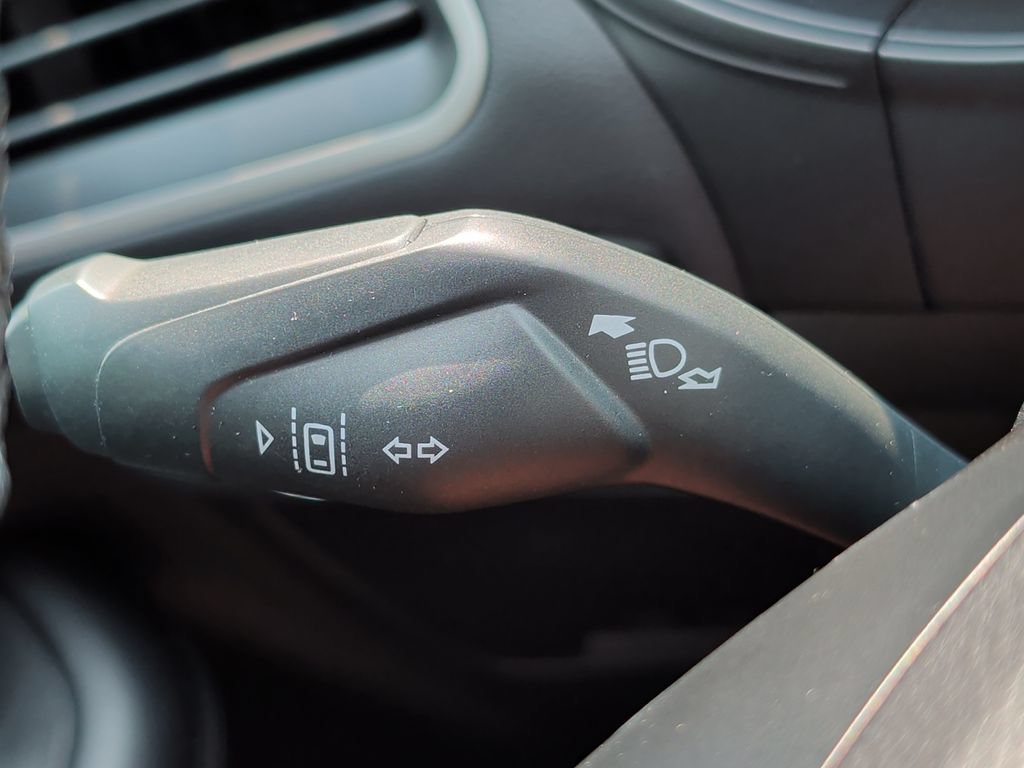 Used 2024 Ford Edge SEL AWD/4WD image 45