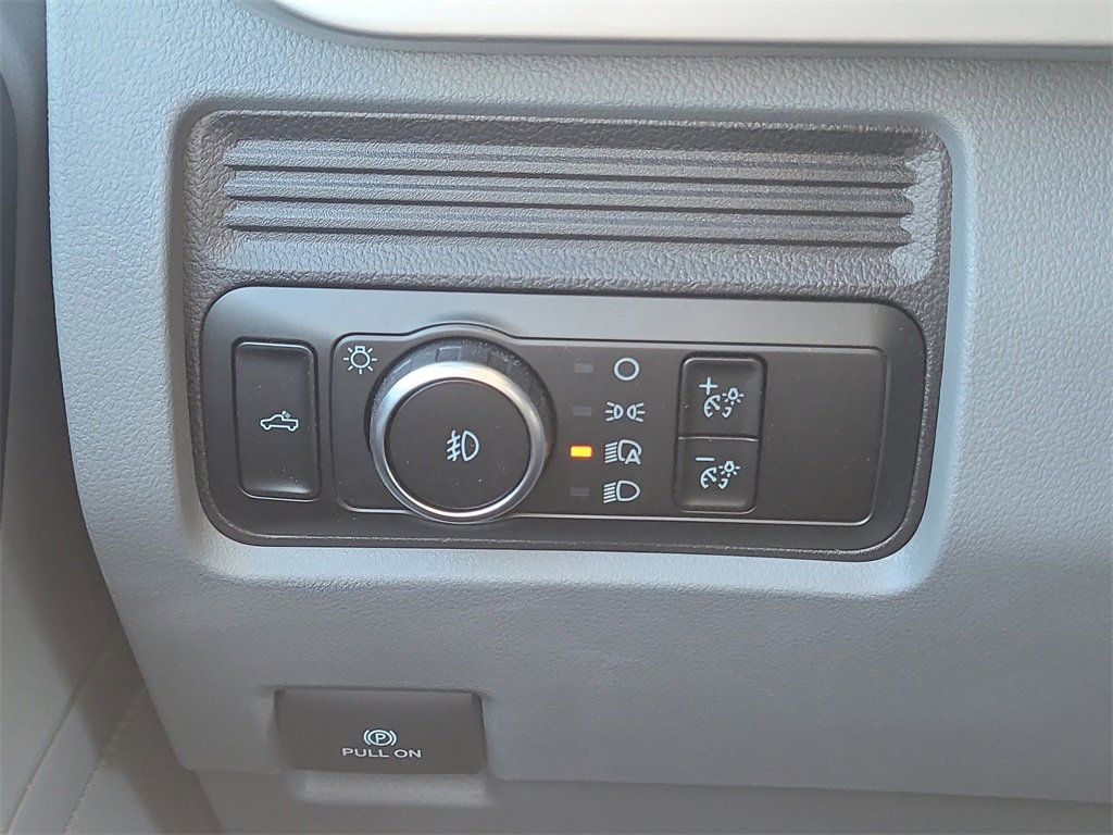 Used 2025 Ford F250 XL w/ STX Appearance Package image 20