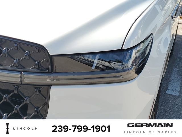 New 2026 Lincoln Navigator Reserve w/ Jet Appearance Package image 14