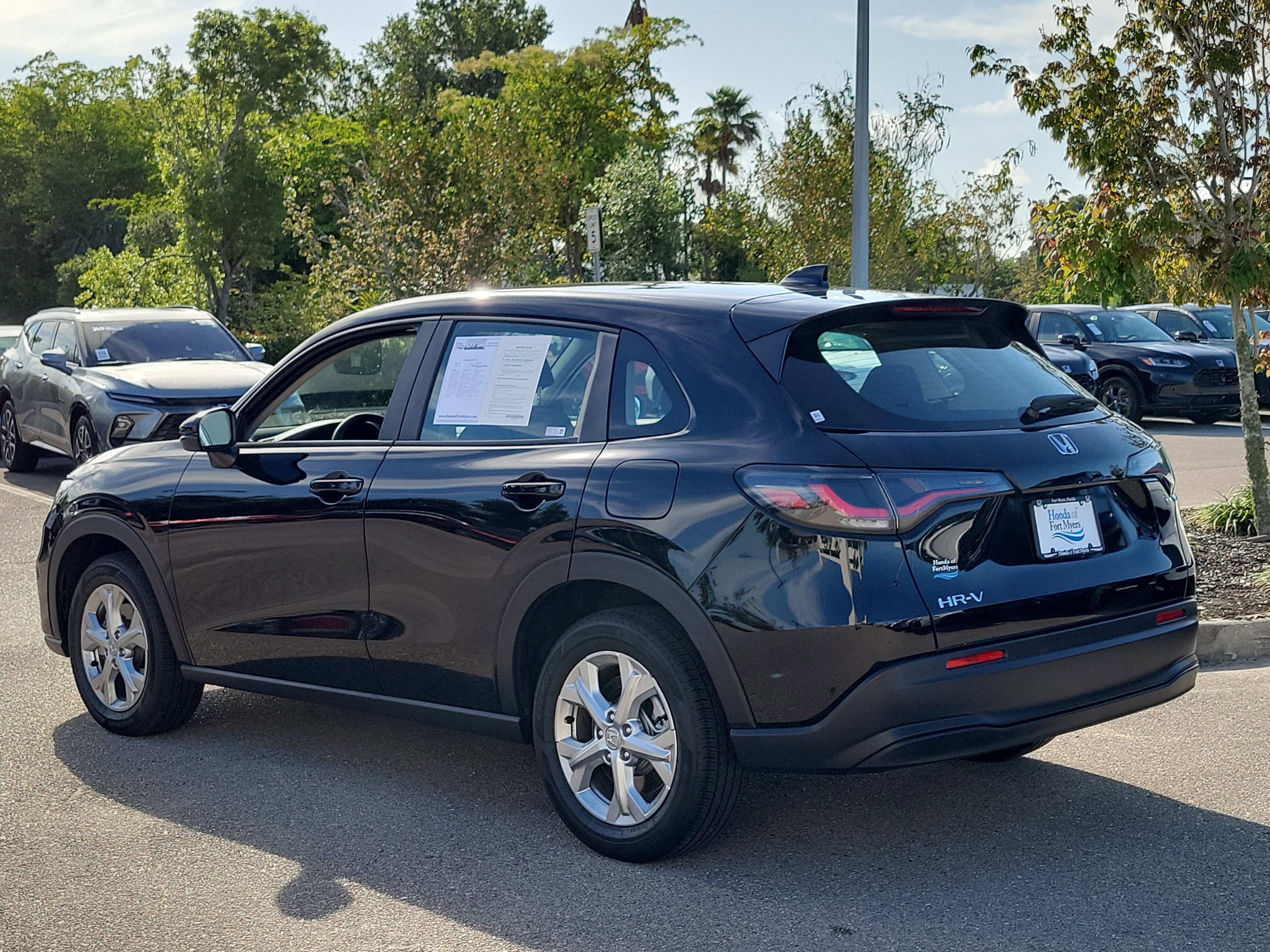 Used 2024 Honda HR-V LX image 4