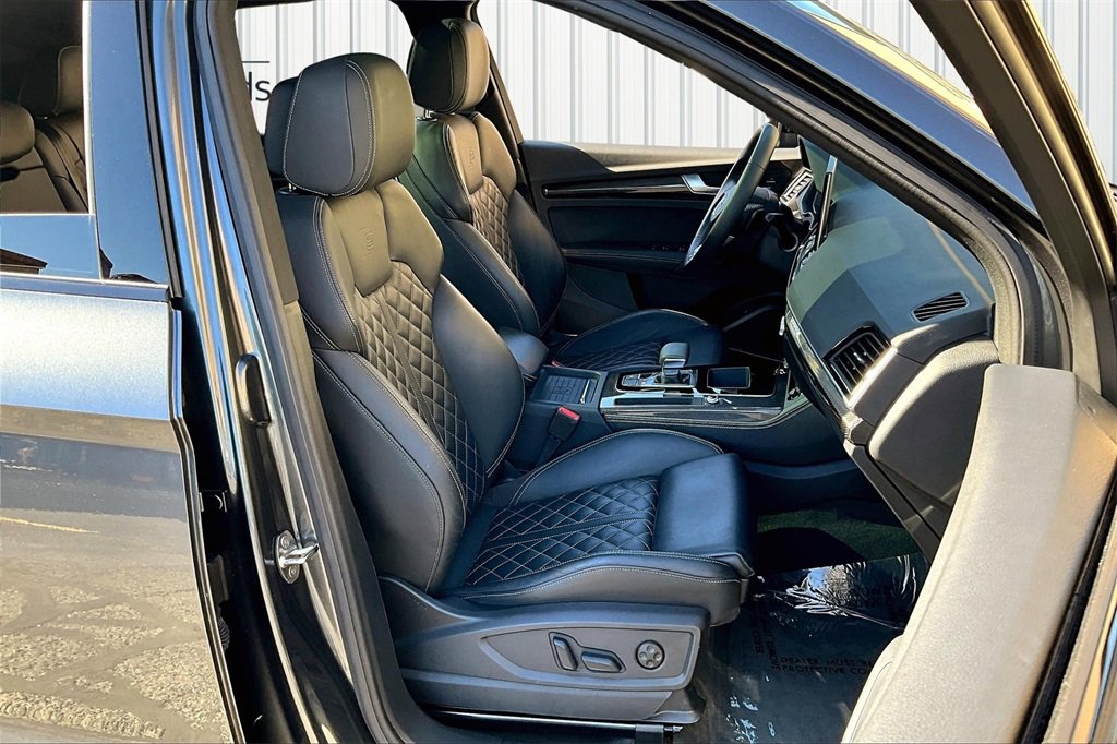 Used 2024 Audi SQ5 Prestige image 29