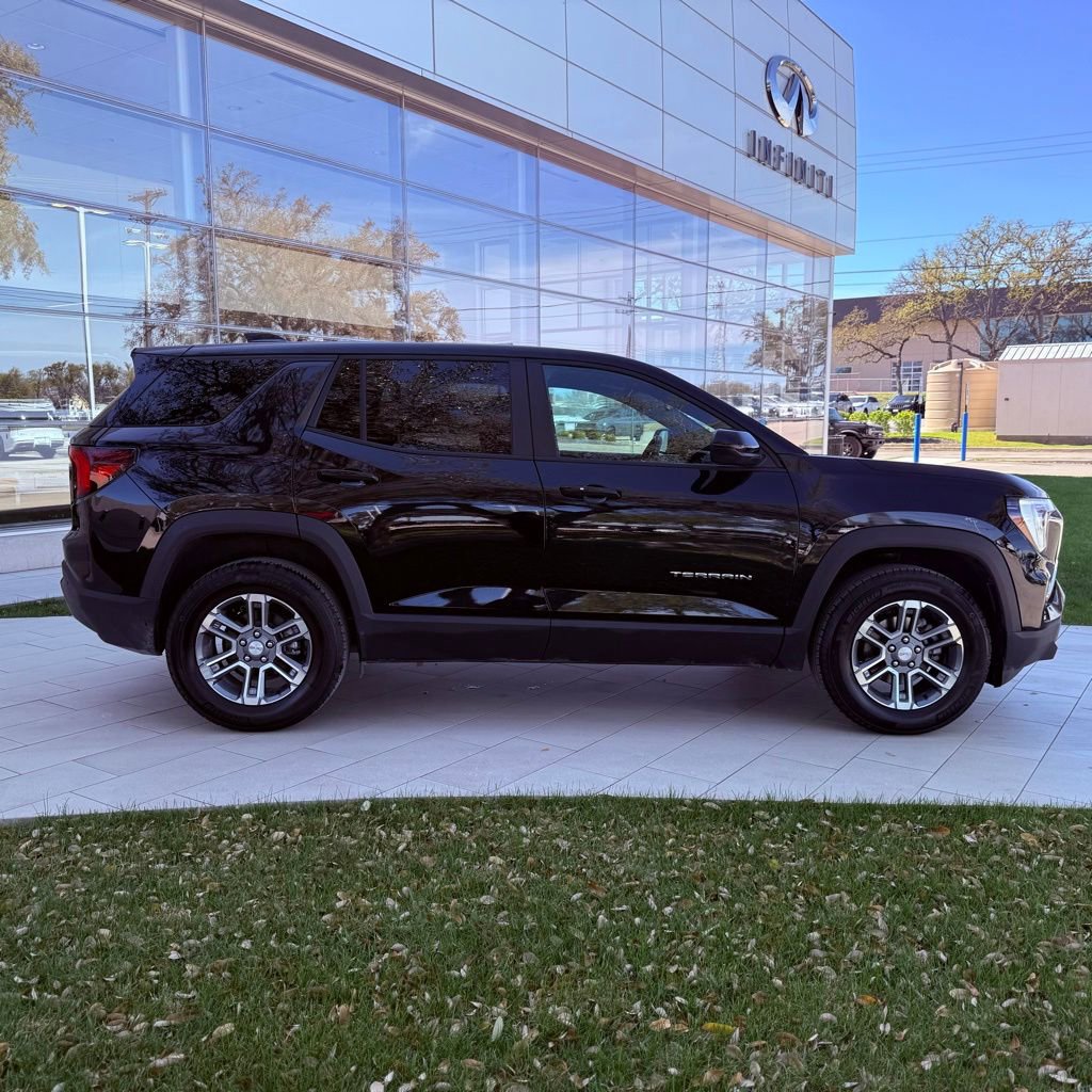 Used 2026 GMC Terrain Elevation image 5