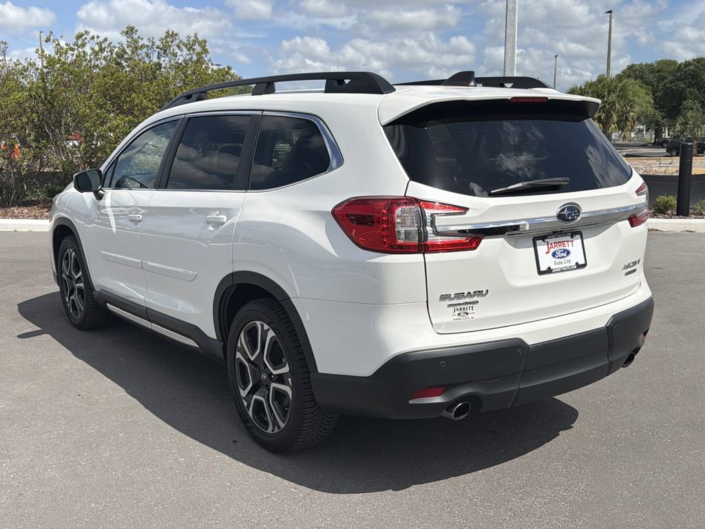 Used 2023 Subaru Ascent Limited w/ Technology Package AWD/4WD image 6