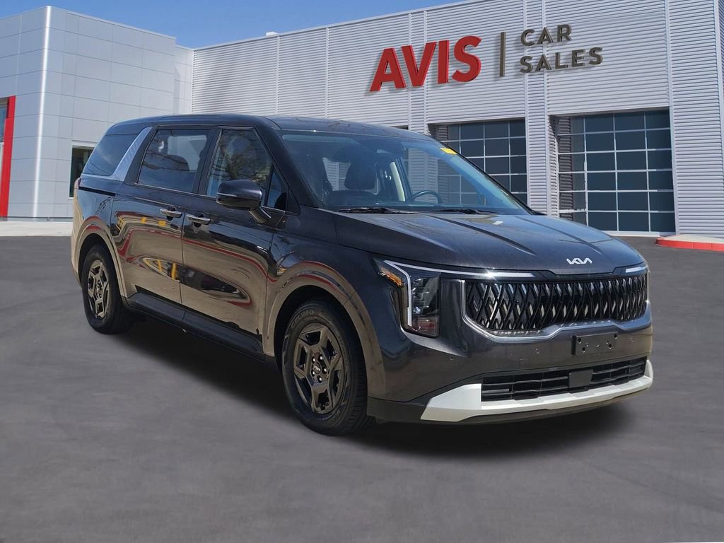 Used 2025 Kia Carnival image 9