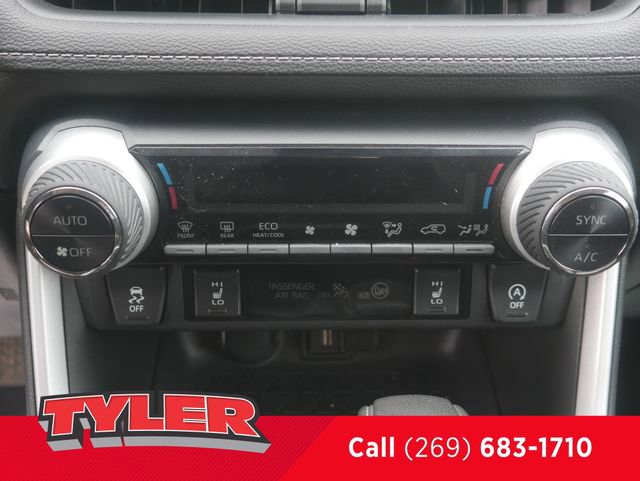 Used 2021 Toyota RAV4 XLE w/ Convenience Package AWD/4WD image 31