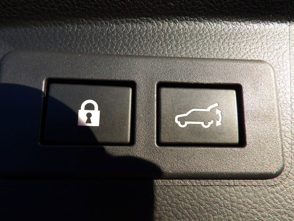 Used 2020 Subaru Outback Limited w/ Popular Package #2 image 32