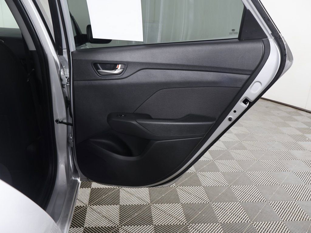 Used 2022 Hyundai Accent SEL image 22