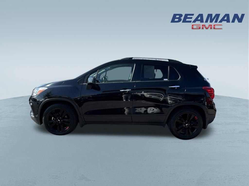 Used 2018 Chevrolet Trax LT w/ Redline Edition FWD image 4