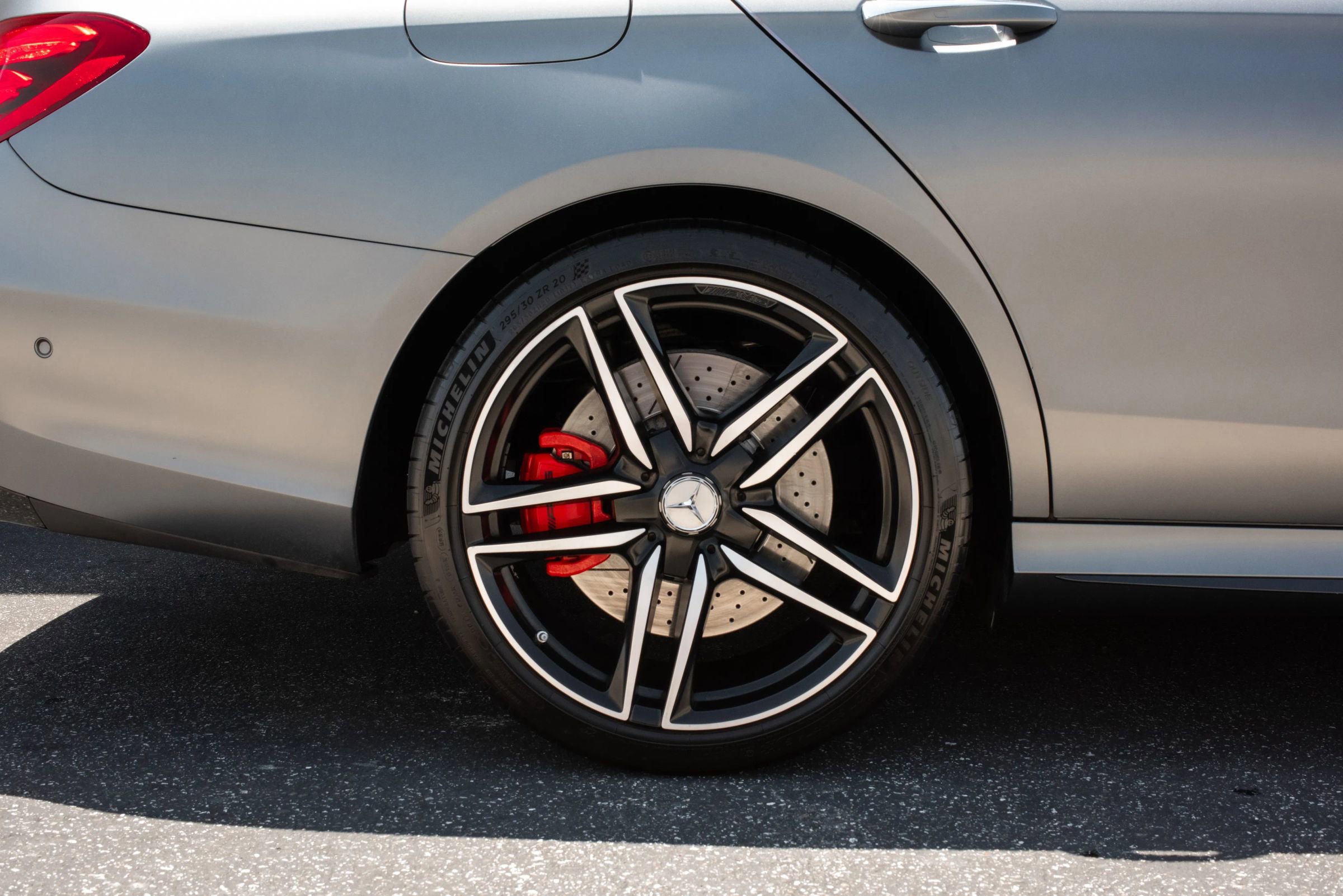 Used 2018 Mercedes-Benz E 63 AMG S image 40