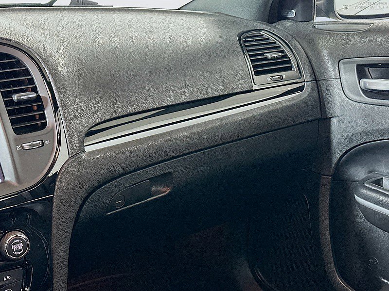 Used 2022 Chrysler 300 S image 24