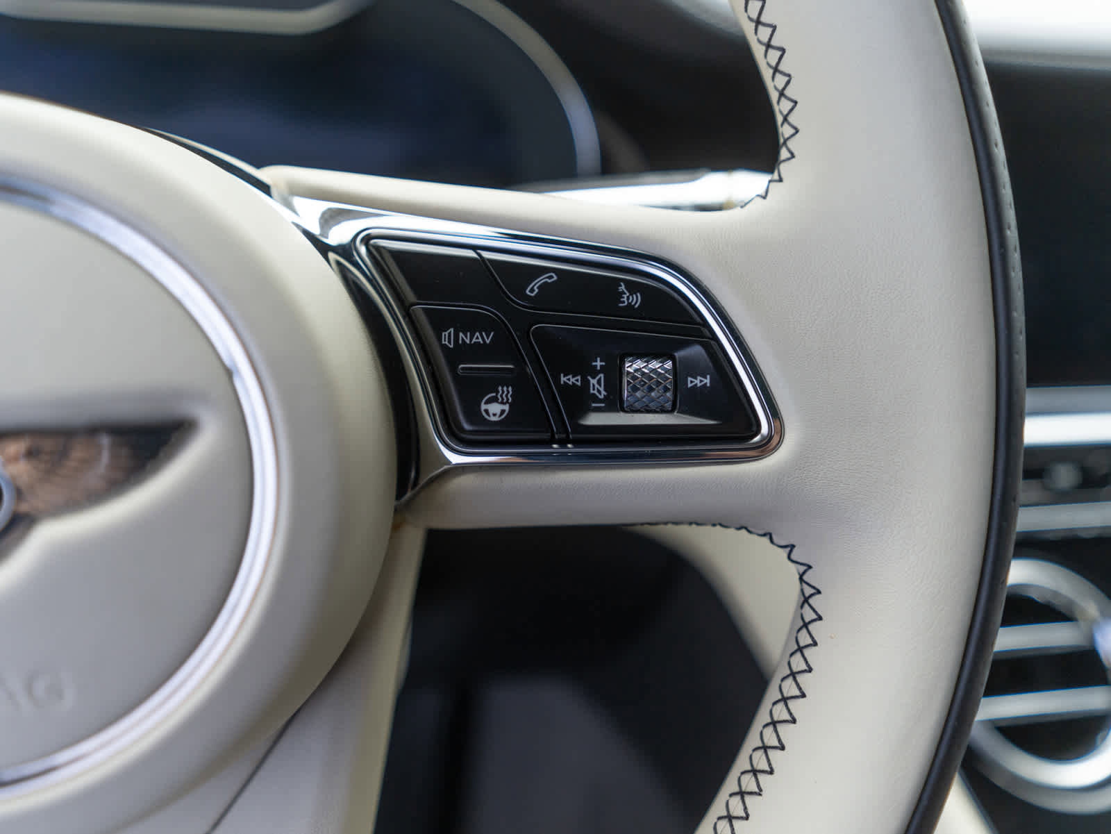 Used 2023 Bentley Continental GT S image 21