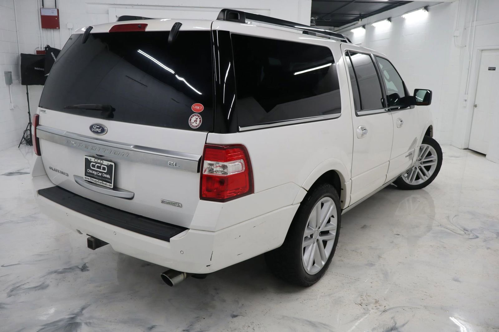 Used 2016 Ford Expedition EL Platinum image 5