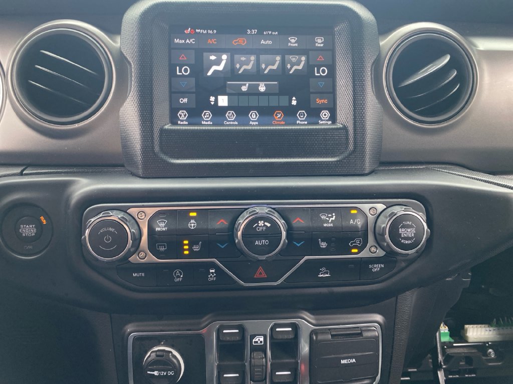 Used 2023 Jeep Wrangler Unlimited Sport AWD/4WD image 19