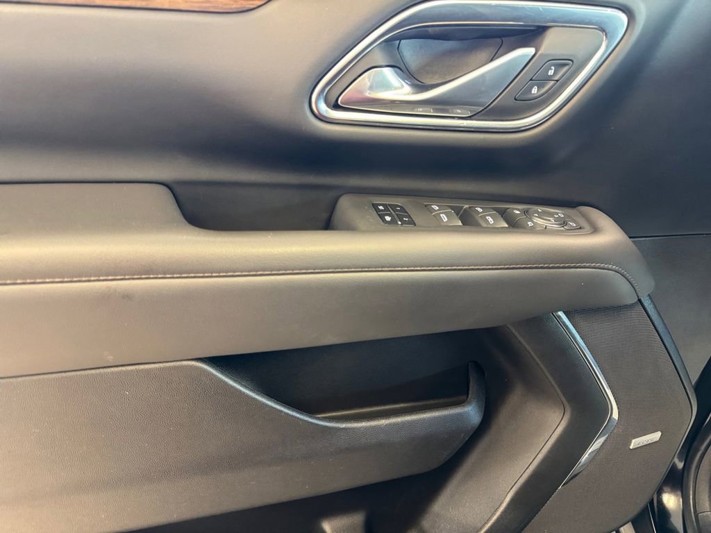 Used 2022 Chevrolet Tahoe High Country image 11