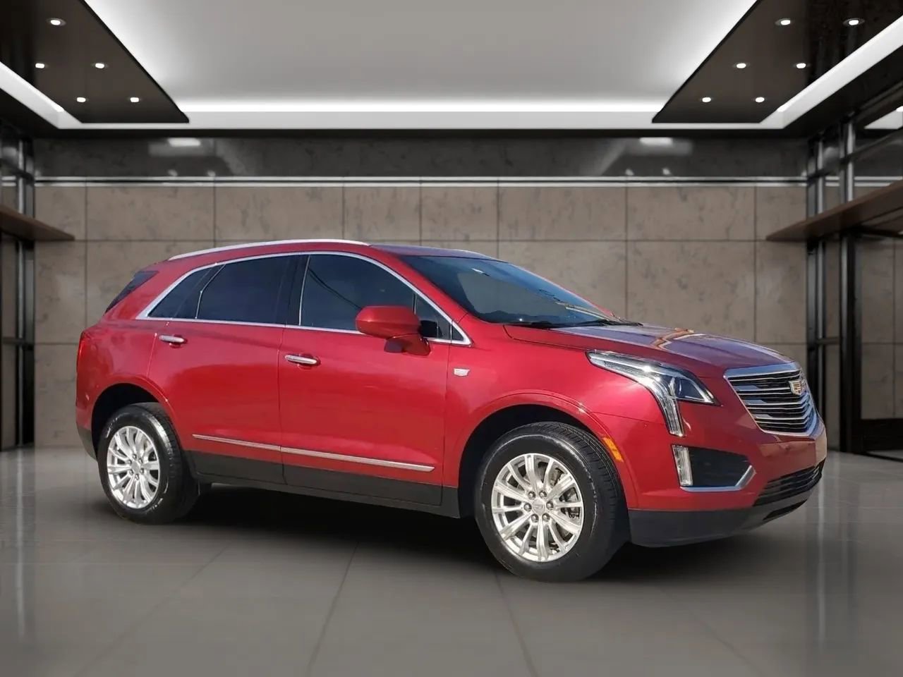 Used 2019 Cadillac XT5 Sport Utility 4D image 6