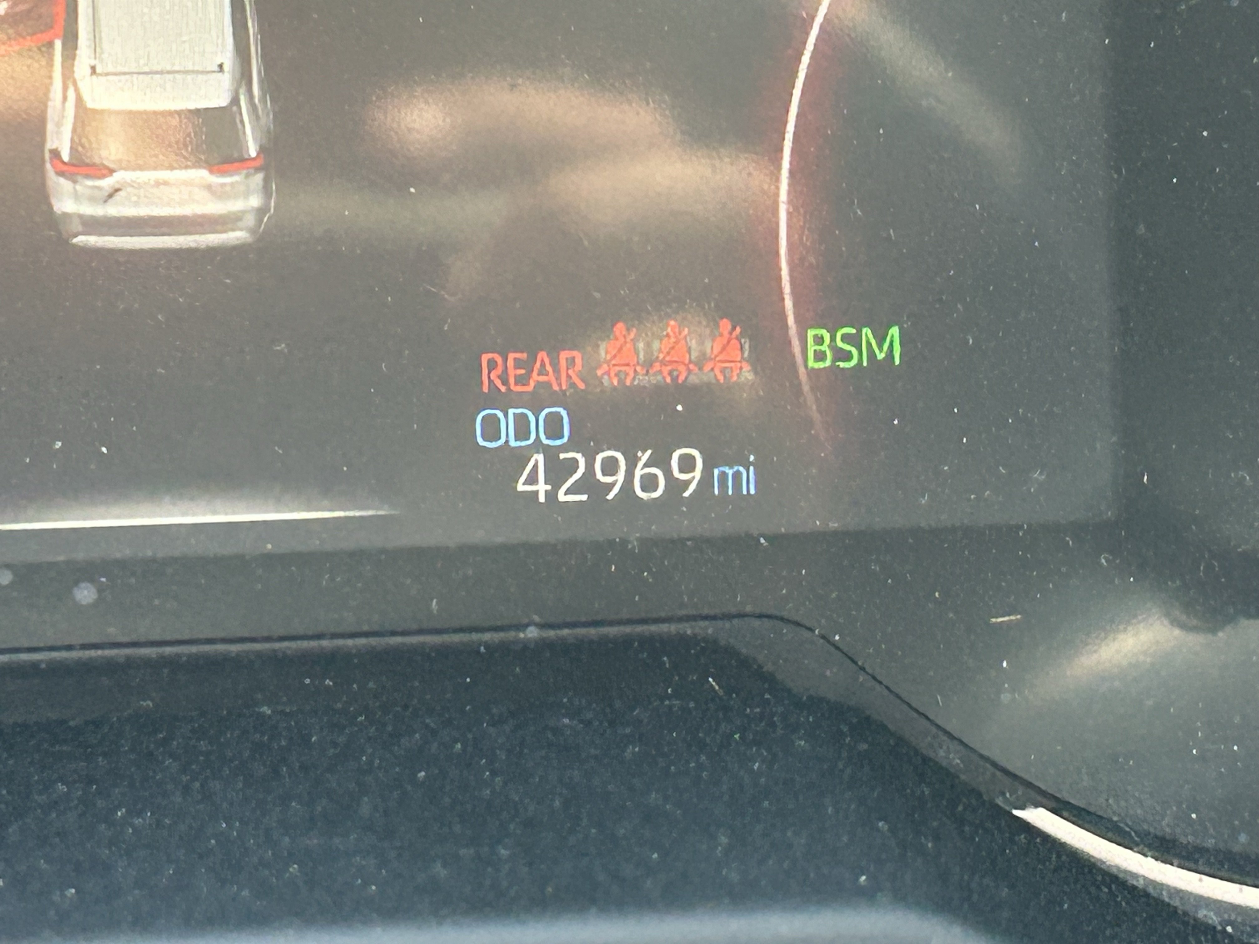 Used 2025 Toyota RAV4 XLE AWD/4WD image 8