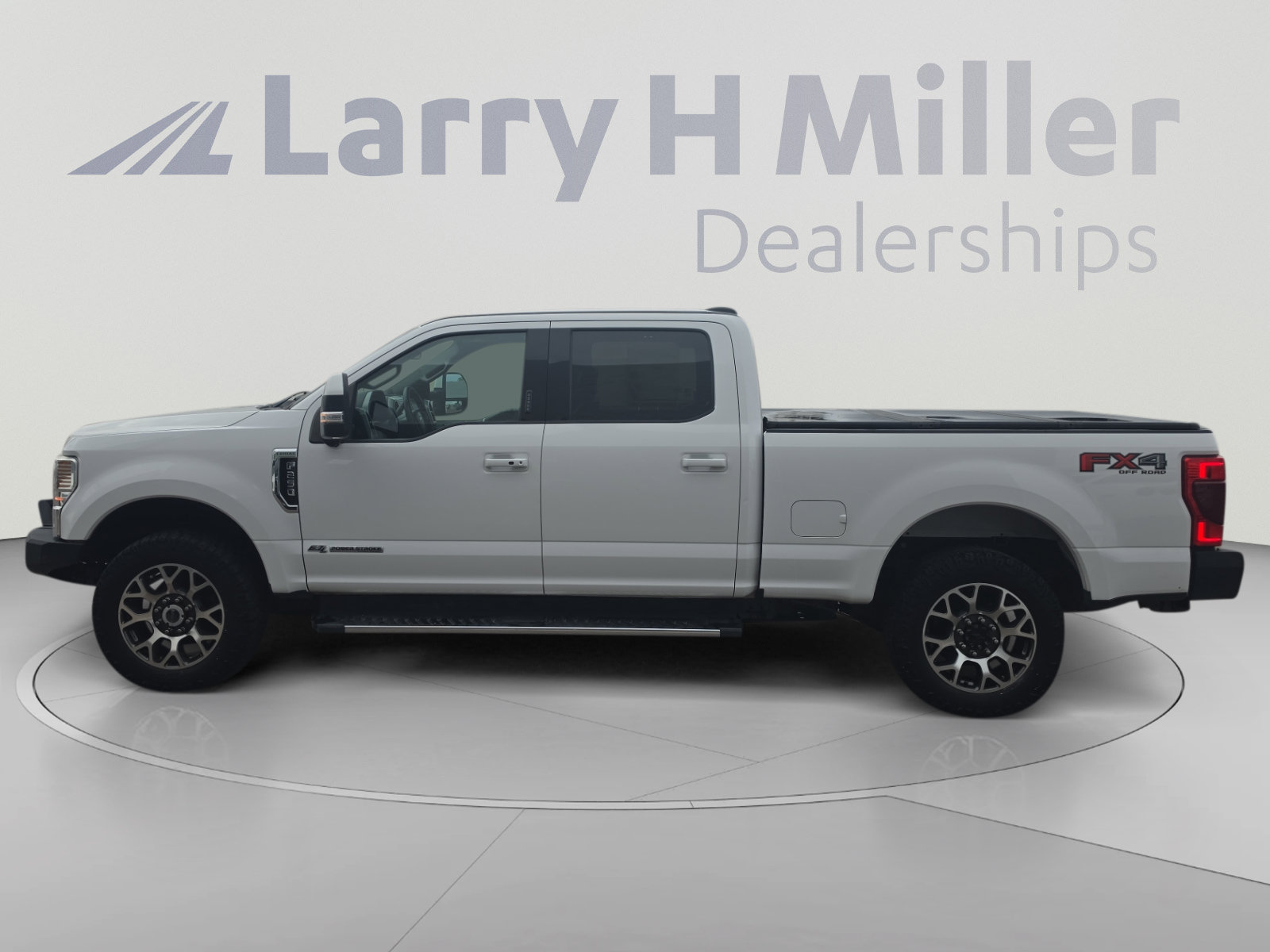 Used 2020 Ford F250 Lariat w/ Lariat Ultimate Package AWD/4WD image 2
