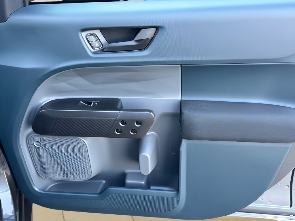 New 2026 Ford Maverick XL FWD image 27