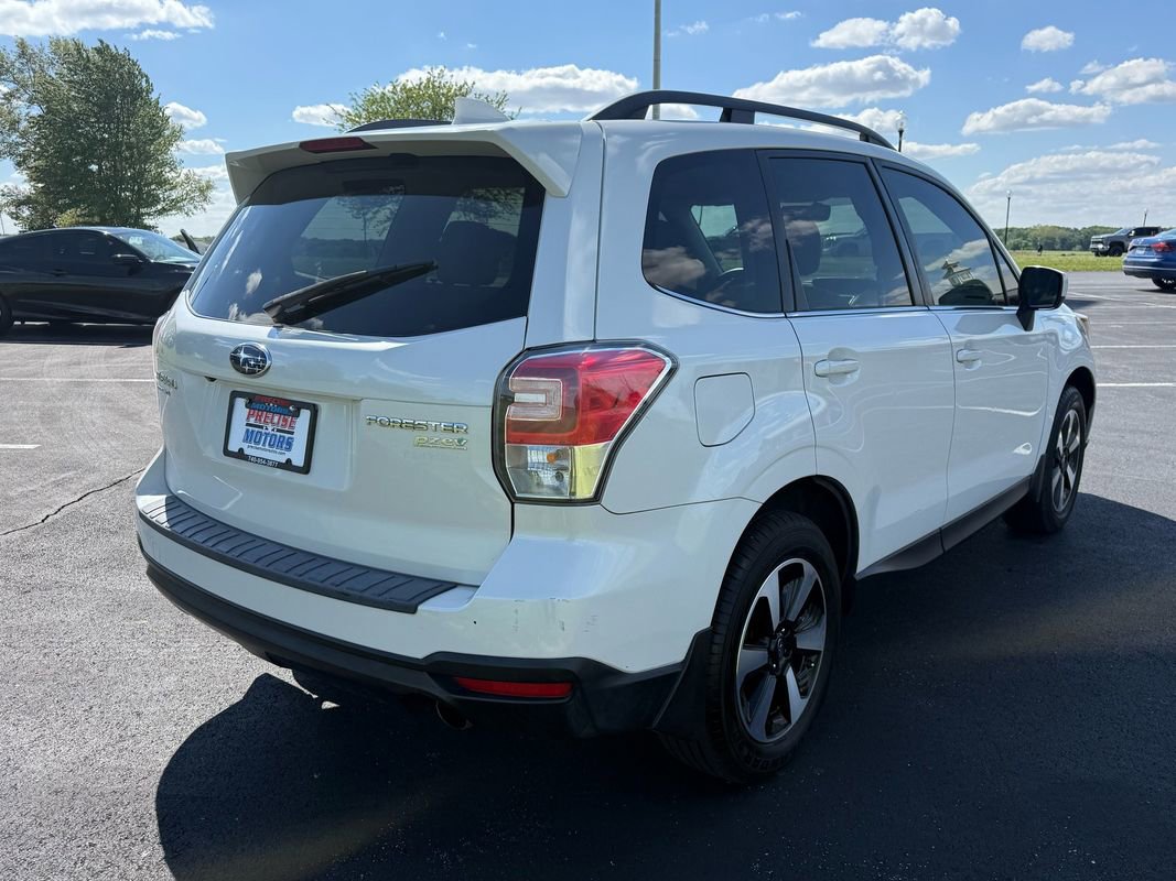 Used 2017 Subaru Forester 2.5i Limited AWD/4WD image 5