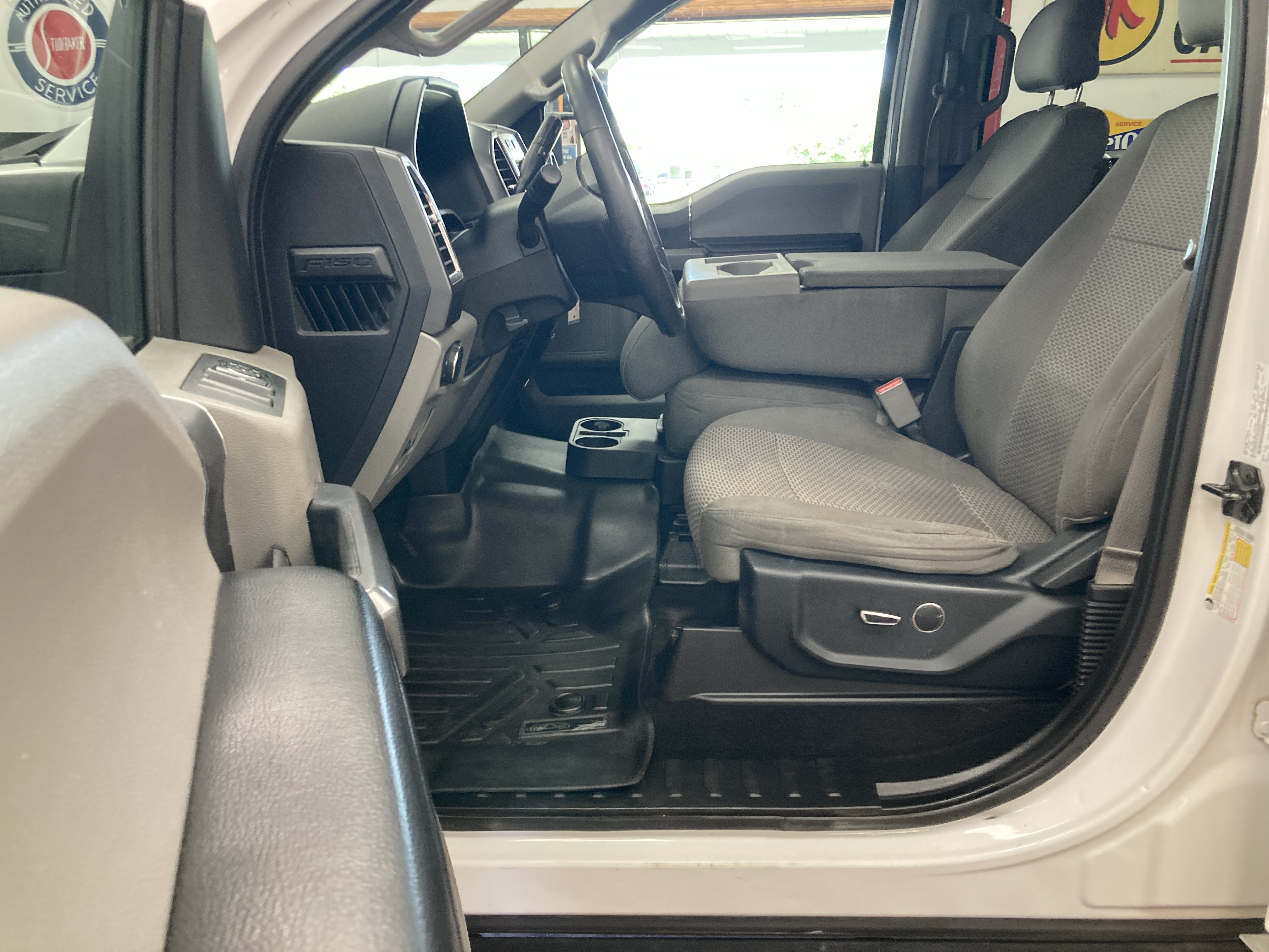 Used 2016 Ford F150 XLT w/ Equipment Group 301A Mid AWD/4WD image 12