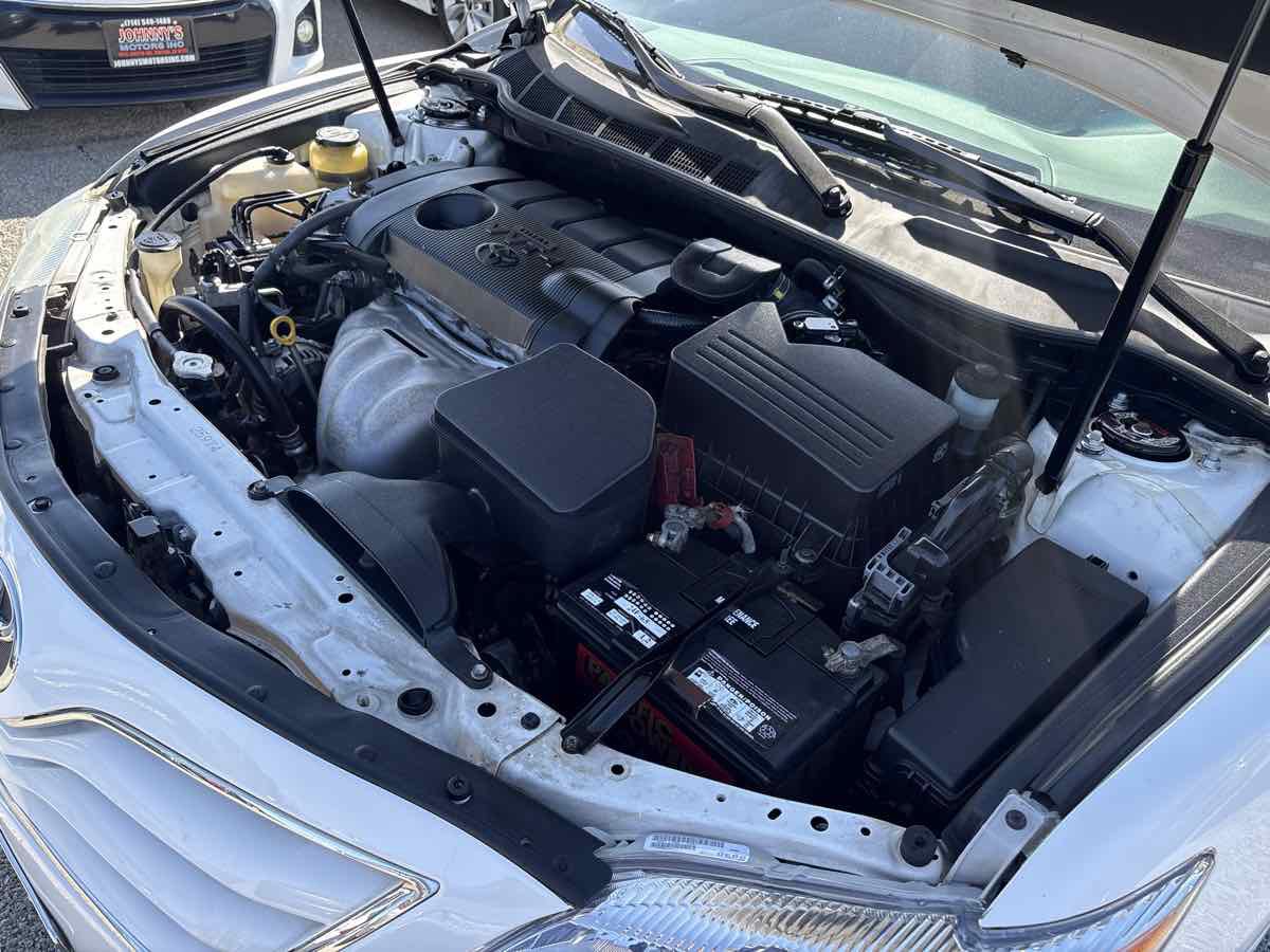 Used 2011 Toyota Camry LE image 11