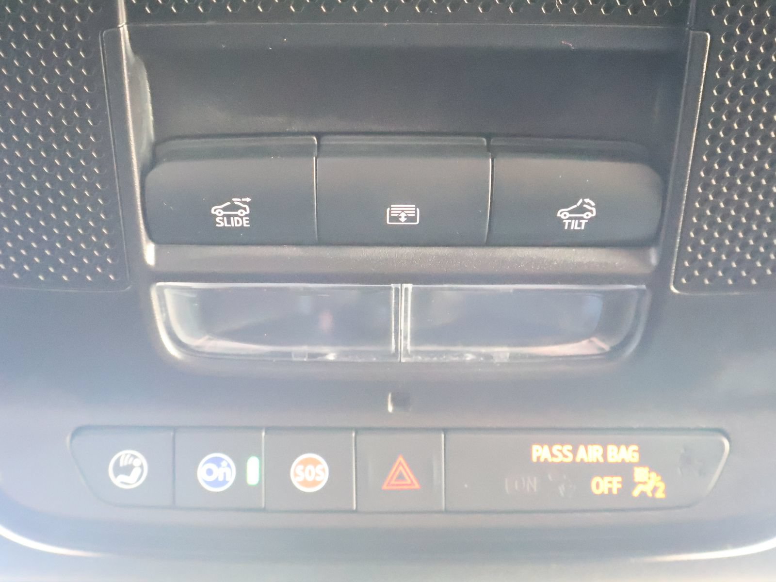 Used 2024 Chevrolet Blazer EV LT AWD/4WD image 46