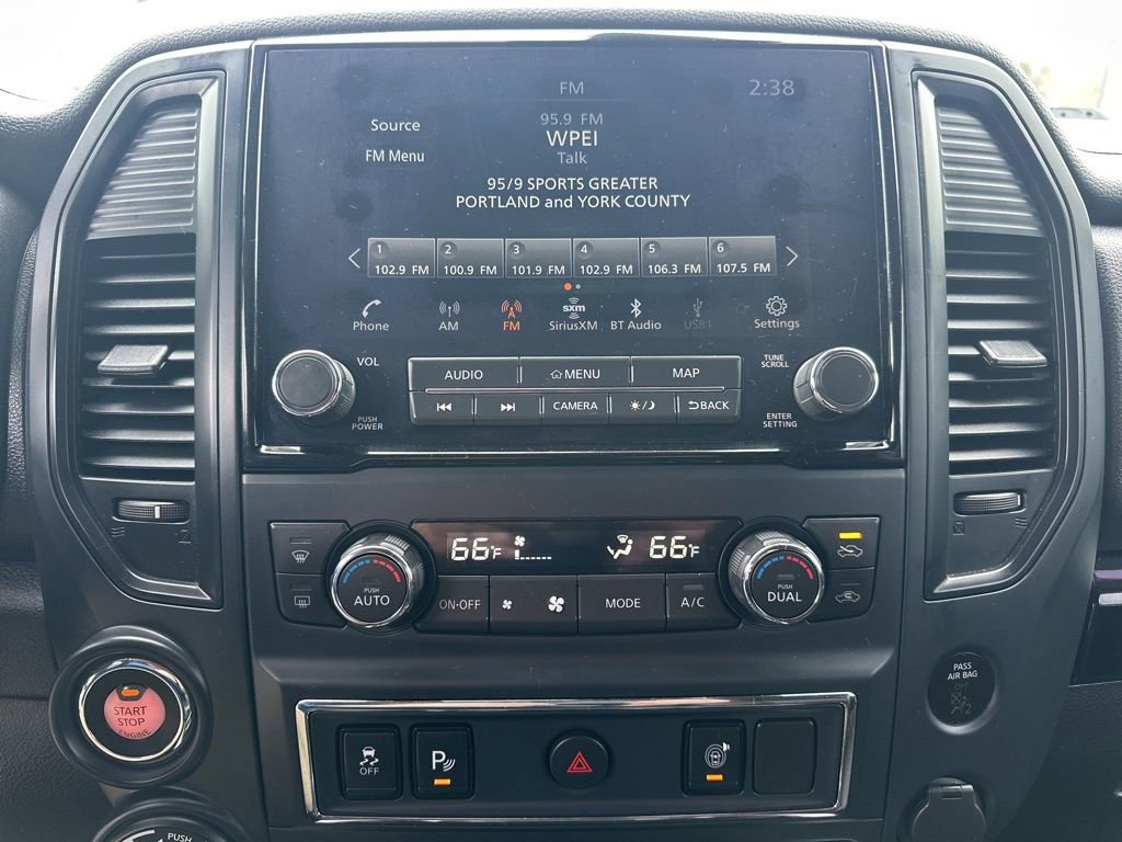 Used 2022 Nissan Titan SV w/ SV Convenience Package image 26