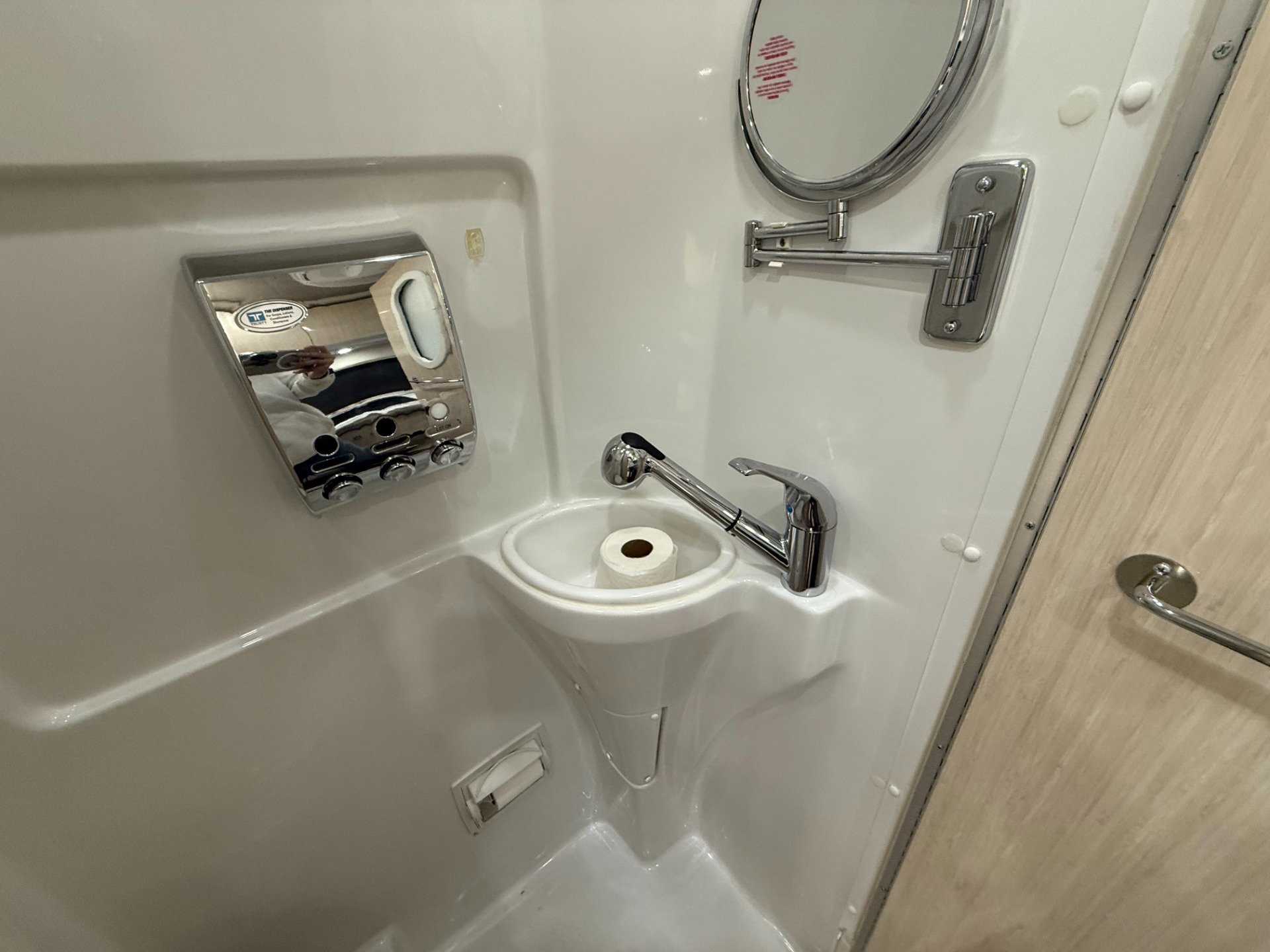 Used 2017 Mercedes-Benz Sprinter 3500 image 60