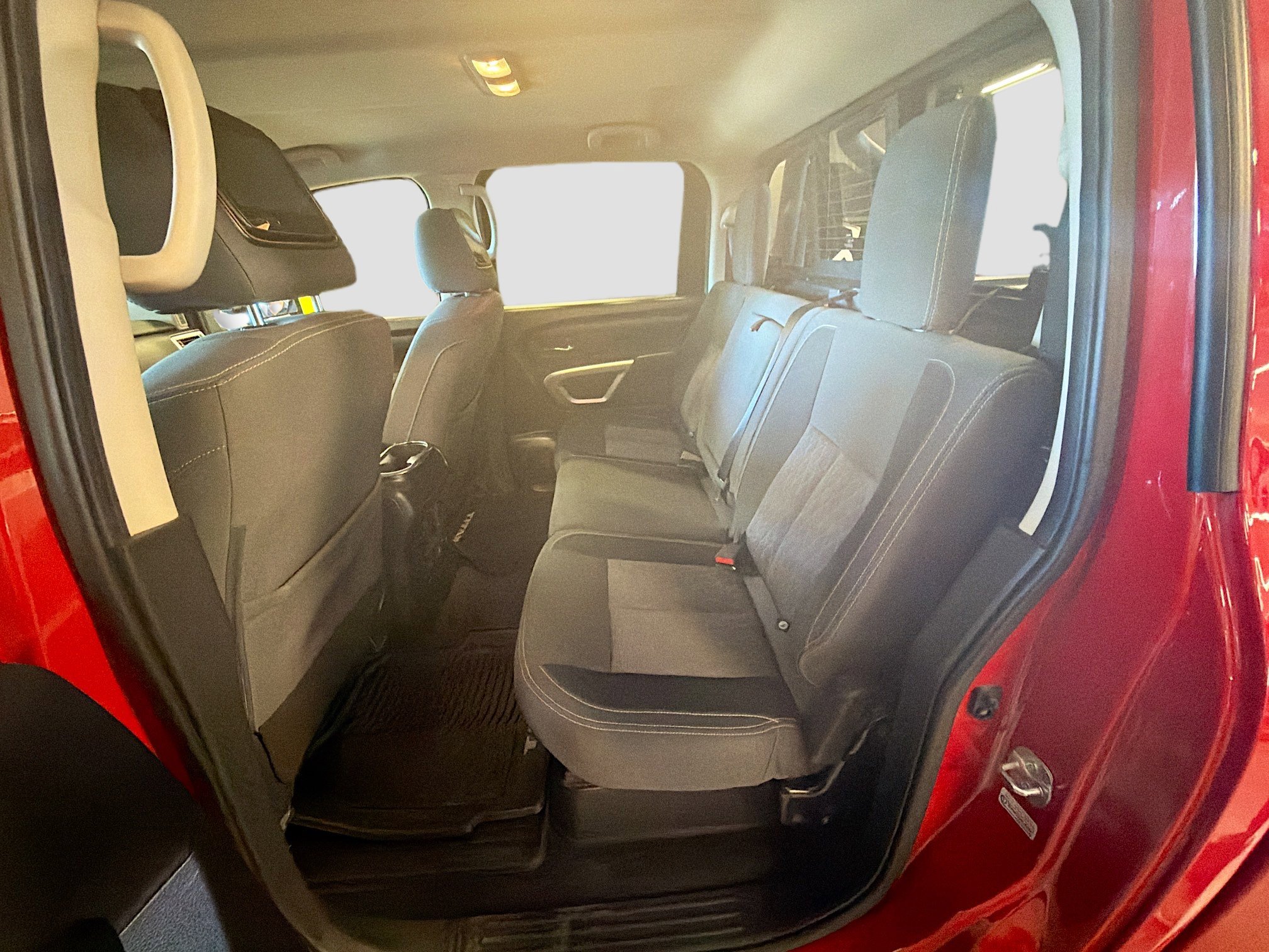 Used 2021 Nissan Titan SV w/ SV Convenience Package image 29