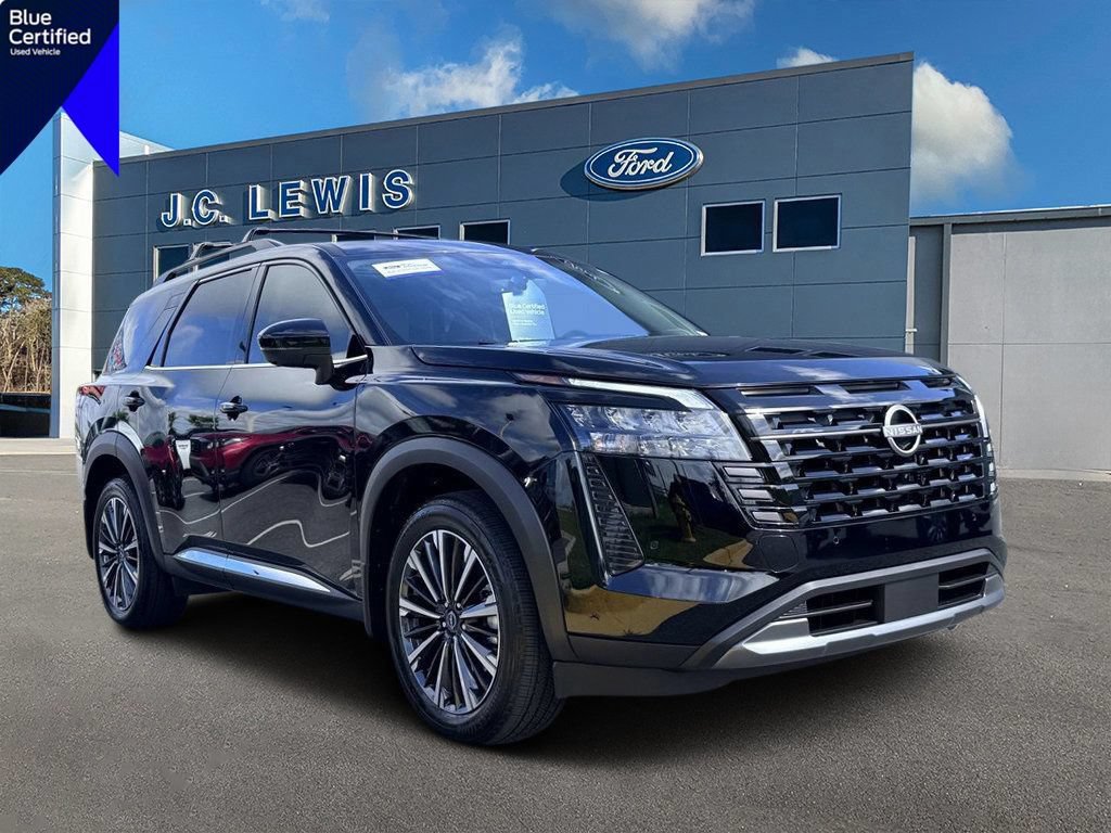 Used 2026 Nissan Pathfinder Platinum w/ Cargo Package FWD 360° Tour
