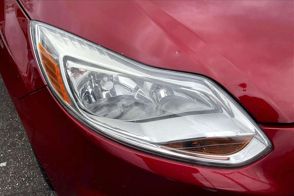 Used 2013 Ford Focus SE w/ SE Winter Pkg FWD image 29